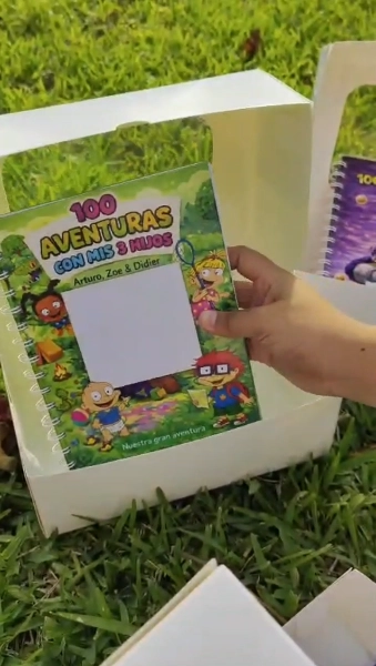 Álbum físico en manos